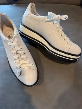 Silent D white leather glitter sparkle Siobhan platform lace up sneaker. Size 40